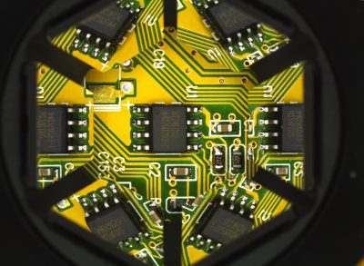 SMD component inspection: integrated circuit position, rotation, pin integrity and bonding can be checked.